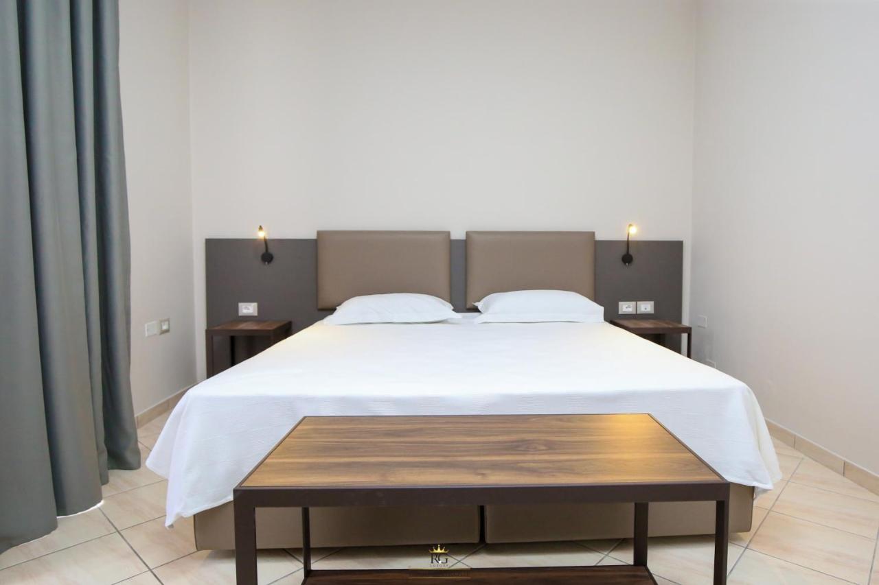 Regina Garden Vlorë מראה חיצוני תמונה